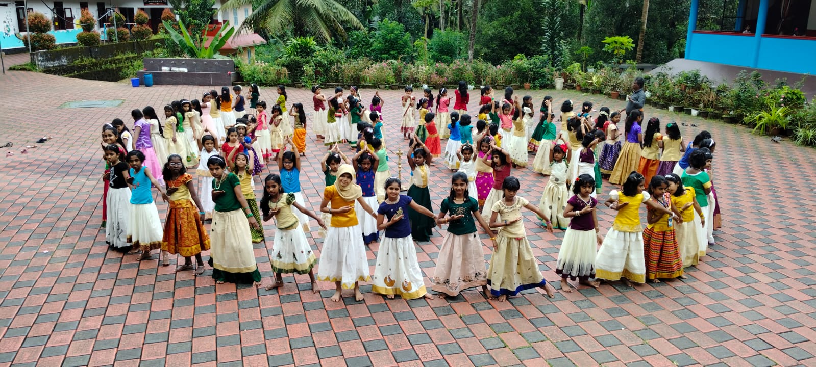 മെഗാ തിരുവാതിര